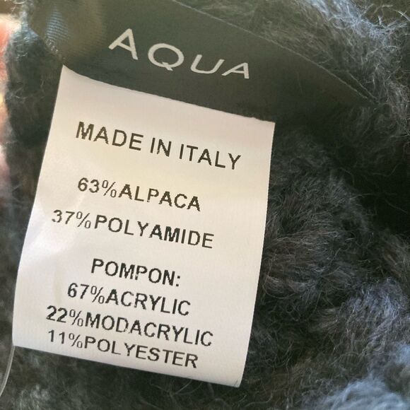 Aqua Brand Woman’s Charcoal Knit Pom Pom Winter Hat Exclusive for Bloomingdales - Picture 3 of 6